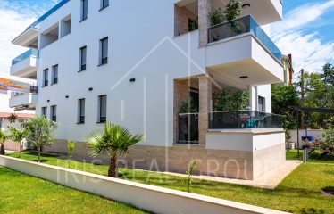 Apartmán, 80 m od mora na predaj
