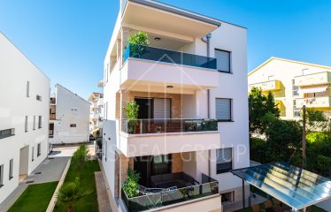 Apartmán, 80 m od mora na predaj