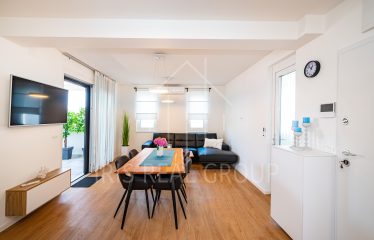 Apartmán, 80 m od mora na predaj