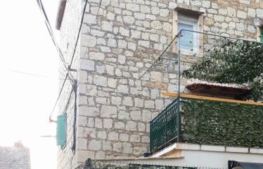Predaj 2 apartmánov v kamennom dome