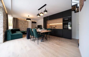 Kamenná vila s bazénom na predaj