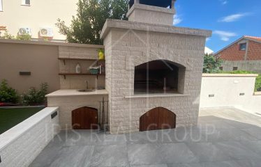 Luxusne zariadený apartmán na predaj