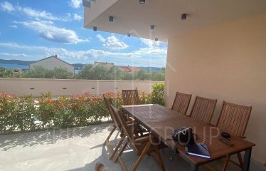Luxusne zariadený apartmán na predaj